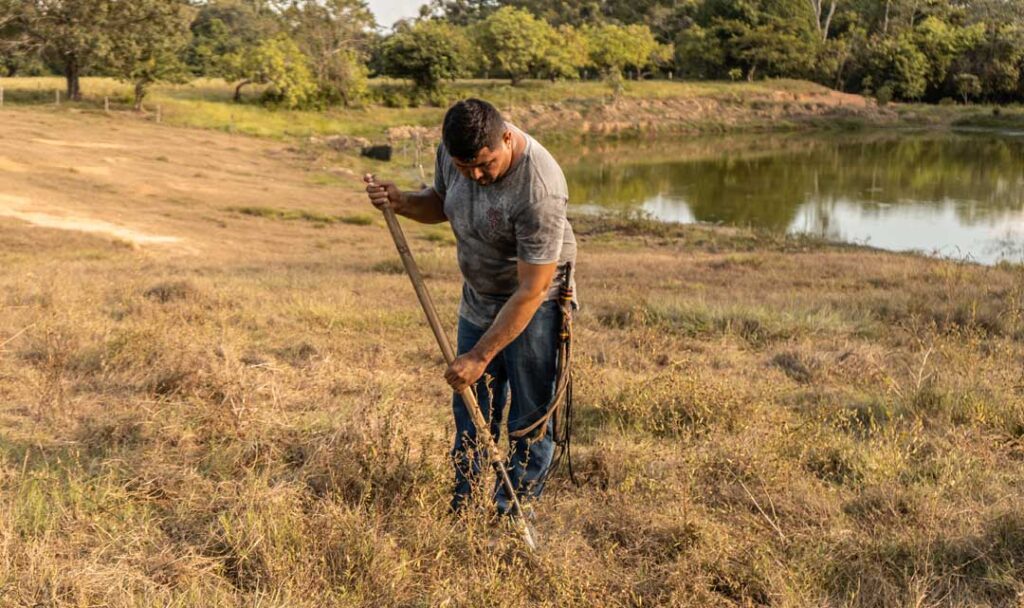 campesino-sembrando